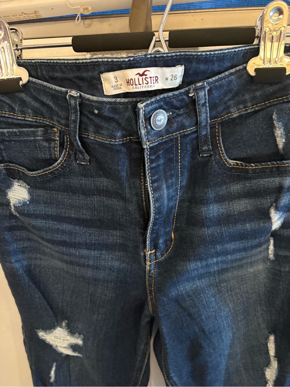 Hollister Distressed Dark Blue Low-Rise Jeans